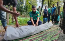 সিলেট খাদিম পাড়ার রাস্তার পাশ থেকে অজ্ঞাত ব্যক্তির মরদেহ উদ্ধার