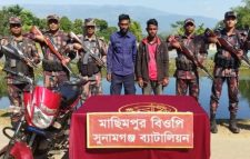 সুনামগঞ্জের গামাইরতলা সীমান্তে ভুয়া পুলিশ সহযোগী সহ আইনশৃঙ্খলা বাহিনীর খাঁচায়
