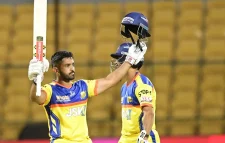 ৫৪২ রান করে বিশ্বরেকর্ড করলেন যে ব্যাটার, তাও ওয়ানডেতে