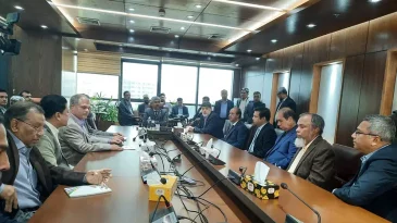 শুল্ক ও ভ্যাট বাড়ানোর ফলে মূল্যবৃদ্ধির আশঙ্কার কথা জানান প্রাণ-আরএফএল গ্রুপের চেয়ারম্যান আহসান খান চৌধুরী