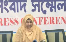 চাচাদের বিরুদ্ধে ভাতিজির যত অভিযোগ