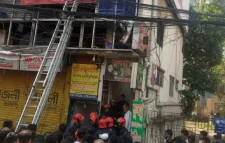 ভবনে আগুন, চারজনের মৃত্যু