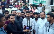 নির্বাচন আগে দিয়ে জনগণকে স্বস্তির মধ্যে আনতে হবে: নুরুল হক নুর