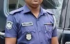 দর্শনা জয়নগর আর্ন্তজাতিক চেকপোষ্টের রুমে পুলিশ কনষ্টেবলের ঝুলন্ত মরদেহ উদ্ধার
