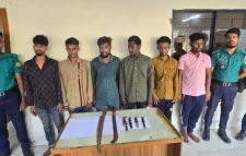সিলেটের বন্দরবাজার থেকে অস্ত্র সহ ডাকাতির প্রস্তুতিকালে আটক -৬
