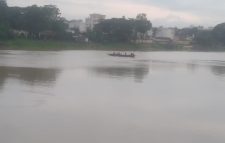 পানি বাড়ছে সিলেটে বন্যার শঙ্কা মানুষের মধ্যে
