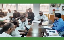 জেলা প্রশাসকের সাথে বৈঠক করেন পরিবহণ মালিক সমিতি