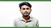 ছাত্রলীগ নেতাকে গণ পিটুনি দিয়ে পুলিশের সোপর্দ করেছে স্থানীয় জনতা
