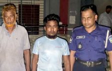 বাসস্ট্যান্ডে চাঁদাবাজি, বিএনপির দুই নেতা গ্রেপ্তার
