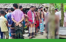 স্বামী-স্ত্রীর মরদেহ উ দ্ধা র করেছে পুলিশ