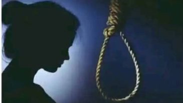 কুলাউড়ার উছলাপাড়ায় ১৬ বছরের মেয়ে গলায় ফাঁ°স দিয়ে আত্মহ°ত্যা।