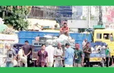 পরিবহণে কর্মবিরতি মেয়াদ আরও একদিন বেড়েছে
