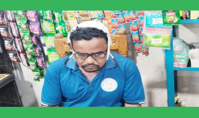 দোকানের কর্মচারীদের ওপর হামলা
