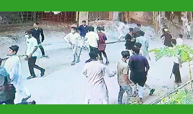 চাঁদা আদায়কে কেন্দ্র করে একটি ব্যবসাপ্রতিষ্ঠানে সন্ত্রাসী হামলা