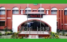 এক তরুণীকে ধর্ষণের পর ভিডিও ধারণ করে অনলাইনে ছড়িয়ে দেওয়ার হুমকি দিয়ে ওই তরুণীকে আরও কয়েকবার ধর্ষণ করা হয়।