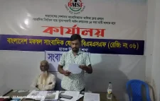 সিএনজি অটো রিকশা চুরির মামলা করায় অস্ত্র দিয়ে ফাঁসানোর চেষ্টার অভিযোগ