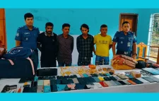 ডাকাত চক্রের ৪ সদস্য আটক, উদ্ধার লুটপাটের মালামাল