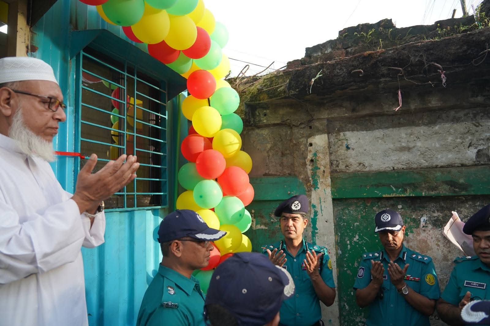 ৫আগস্ট পরবর্তী সময়ে   জবরদখল হওয়া জায়গা ফিরে পেলো সিলেট মেট্রোপলিটন পুলিশ উদ্বোধন হলো ট্রাফিক বক্সের