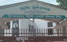 বেড়েছে কাঁচা মরিচের আমদানি, কমেছে দাম