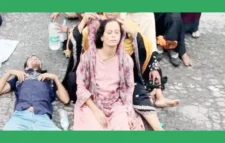 ছেলের মরদেহ নিয়ে সড়ক অবরোধ করেছেন তার মা