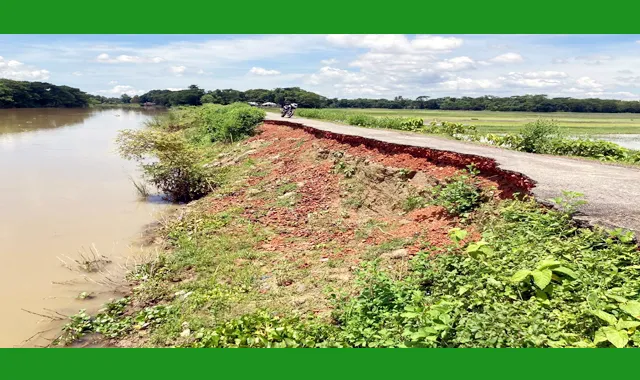 নদীর ভাঙনে বিয়ানীবাজার উপজেলার বিস্তৃর্ন এলাকা বিলীন