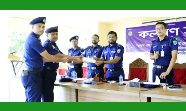 মৌলভীবাজারের বড়লেখায় ছিনতাই হওয়া মালামাল উদ্ধার করার জন্য তাদের এই পুরস্কার দিলেন, ওসি ও এসআই