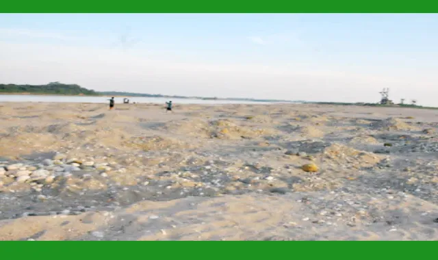 ভোলাগঞ্জে সাদাপাথর চুরি: বিভিন্ন রাজনৈতিক দলের নেতাদের সম্পৃক্ততা