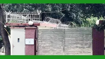 পাকিস্তানের উপ-প্রধানমন্ত্রী ও পররাষ্ট্রমন্ত্রীর  সঙ্গে বৈঠক করেছেন বিএনপির শীর্ষ নেতারা