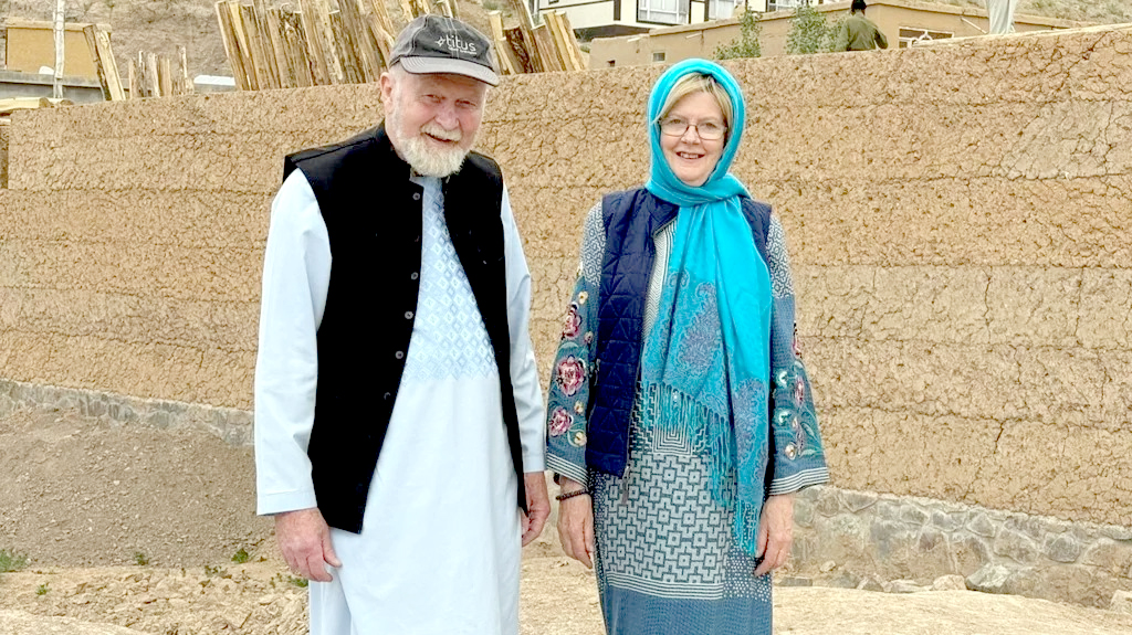 আফগানিস্তানে আট মাস বন্দী থাকার পর মুক্তি পেলেন ব্রিটিশ দম্পতি