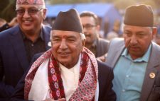 নেপালে রাজনৈতিক অস্থিরতা: সংবিধান রক্ষায় আপসহীন অবস্থানে প্রেসিডেন্ট পৌডেল