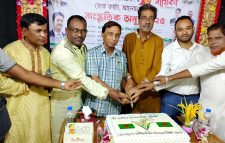সিলেটে বিএনপি’র প্রতিষ্ঠাবার্ষিকীতে  বাউল দল    জিয়া পরিবারের গান করায়  শেখ হাসিনার আমলে  বাউলরাও  রক্ষা পায়নি পুলিশি নির্যাতন থেকে