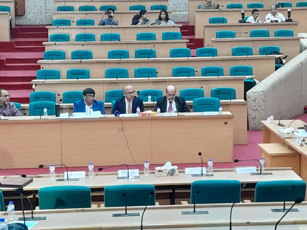 ব্যাংক খাতের দুর্বলতার কারণ সুশাসনের অভাব: ঢাবি অধ্যাপক