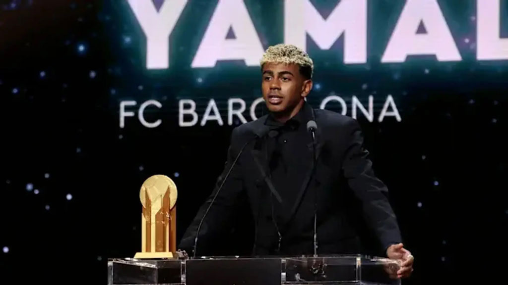 ব্যালন ডি’অর না জেতায় অনুপ্রাণিত হবেন ইয়ামাল: হান্সি ফ্লিক