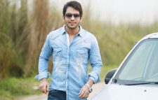 অস্ট্রেলিয়া থেকে দেশে ফিরলেন অভিনেতা ওমর আয়াজ অনি, আবার নিয়মিত মিডিয়ায় কাজের ইচ্ছা