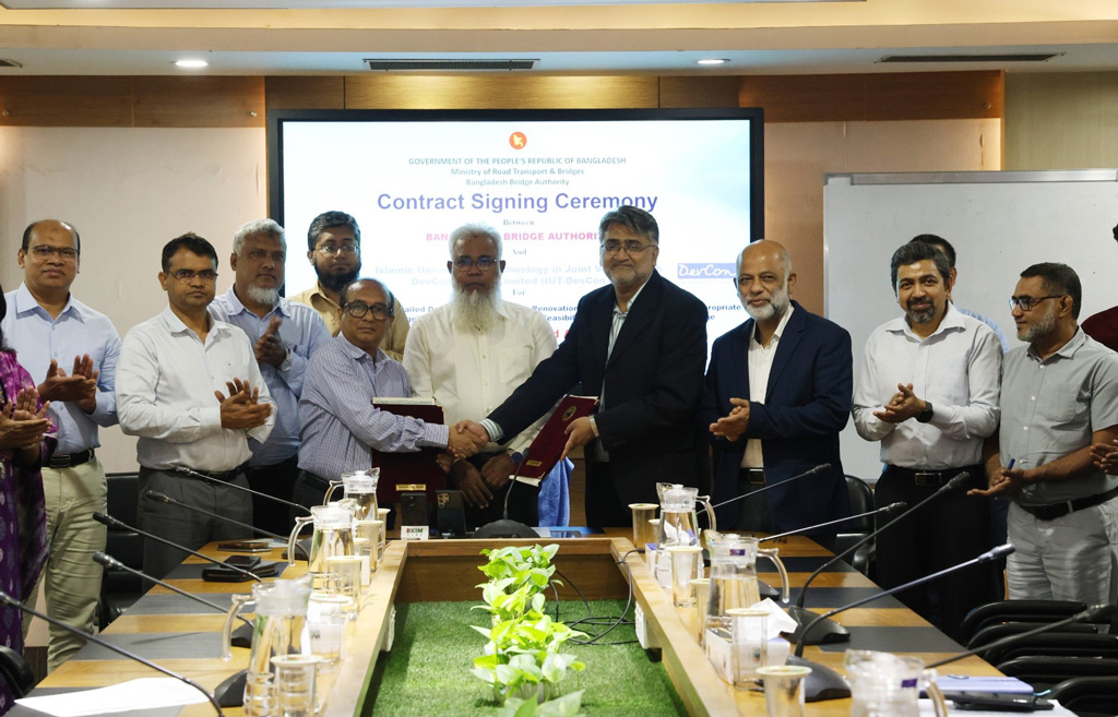 যমুনা সেতুর ডেক সংস্কার ও অ্যানেক্স সেতু নির্মাণে চুক্তি