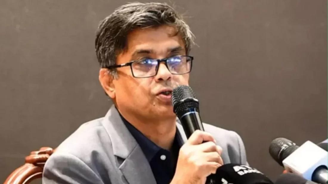 টিআইবির দাবির জবাবে প্রেস সচিব: ‘প্রধান উপদেষ্টার সফরসঙ্গী সংখ্যা নিয়ে গুজব ছড়ানো হচ্ছে’