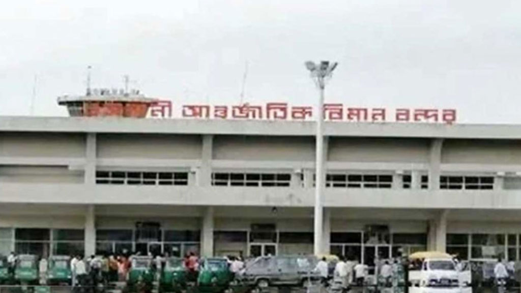 সিলেটে বোর্ডিং ব্রিজের আঘাতে বিমানের বোয়িং উড়োজাহাজ ক্ষতিগ্রস্ত, লন্ডন ফ্লাইট বিলম্বিত