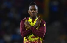 মিরপুরের কালো পিচে কালো হাসি আকিলের