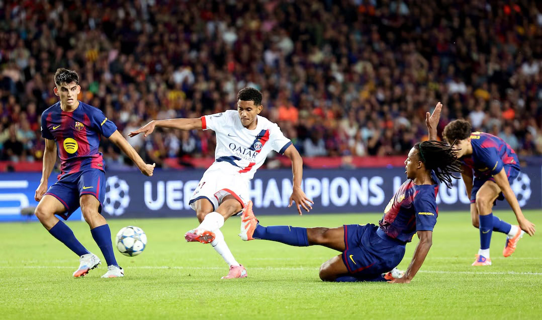 চ্যাম্পিয়নস লিগে পিএসজির কাছে হেরে উন্নতির ডাক ফ্লিকের