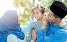 সন্তানকে নামাজপ্রিয় করে তোলার উপায়