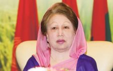 খালেদা জিয়া হাসপাতাল থেকে বাসায় ফিরছেন