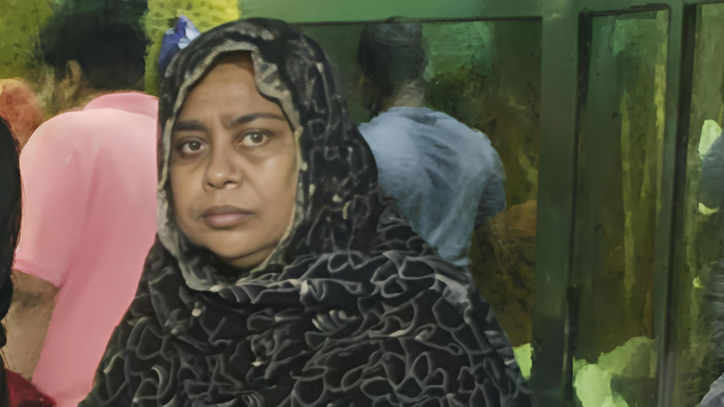 কুমিল্লায় নারীকে গলা কেটে হত্যা, মরদেহ খাটের নিচে চাদরে মোড়া অবস্থায় উদ্ধার