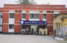 প্রেমিকার স্বীকৃতি না পেয়ে প্রেমিকার বাড়িতে বিষপান, যুবকের আত্মহত্যা