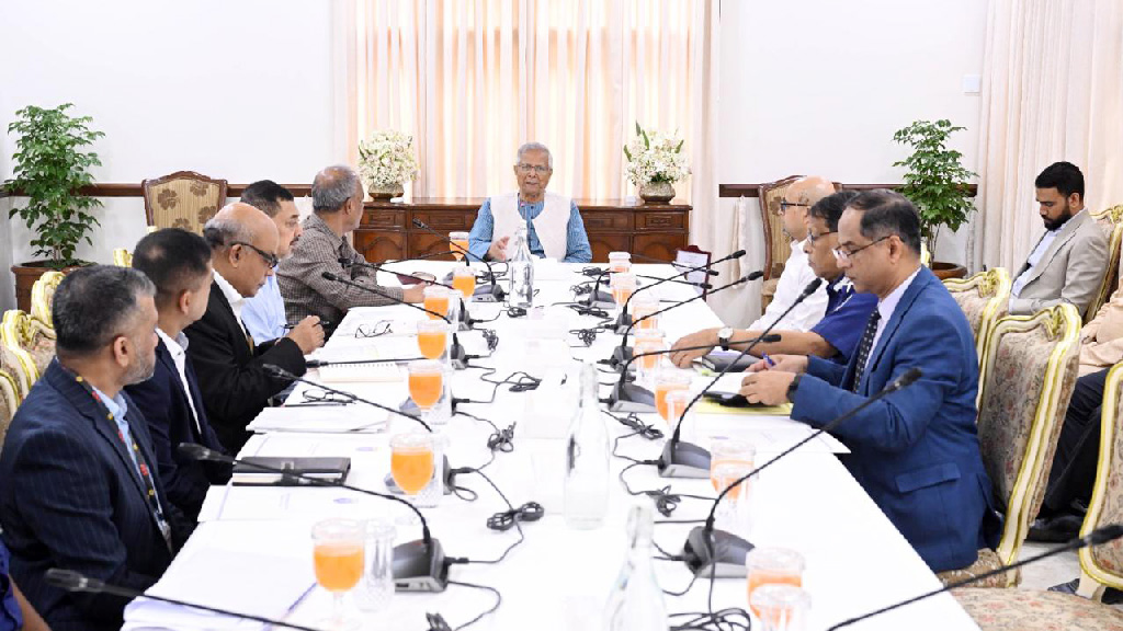 নির্বাচনকে স্বচ্ছ রাখতে আইনশৃঙ্খলা বাহিনীর জন্য দ্রুত বডি ওর্ন ক্যামেরা কেনার নির্দেশ