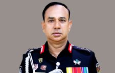 র‍্যাবের সাবেক ডিজি হারুন অর রশীদ ও পরিবারের দেশত্যাগে নিষেধাজ্ঞা