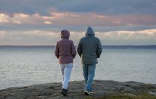 স্লো মর্নিং: ব্যস্ত দিনের মাঝে শান্তি খুঁজে পাওয়ার রূপকথা