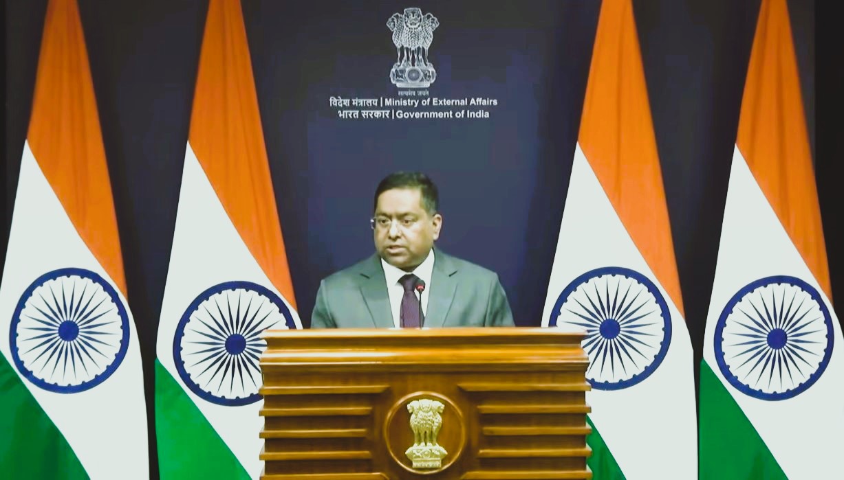 ভারত বলেছে: শেখ হাসিনাকে প্রত্যর্পণের অনুরোধ পর্যালোচনায়