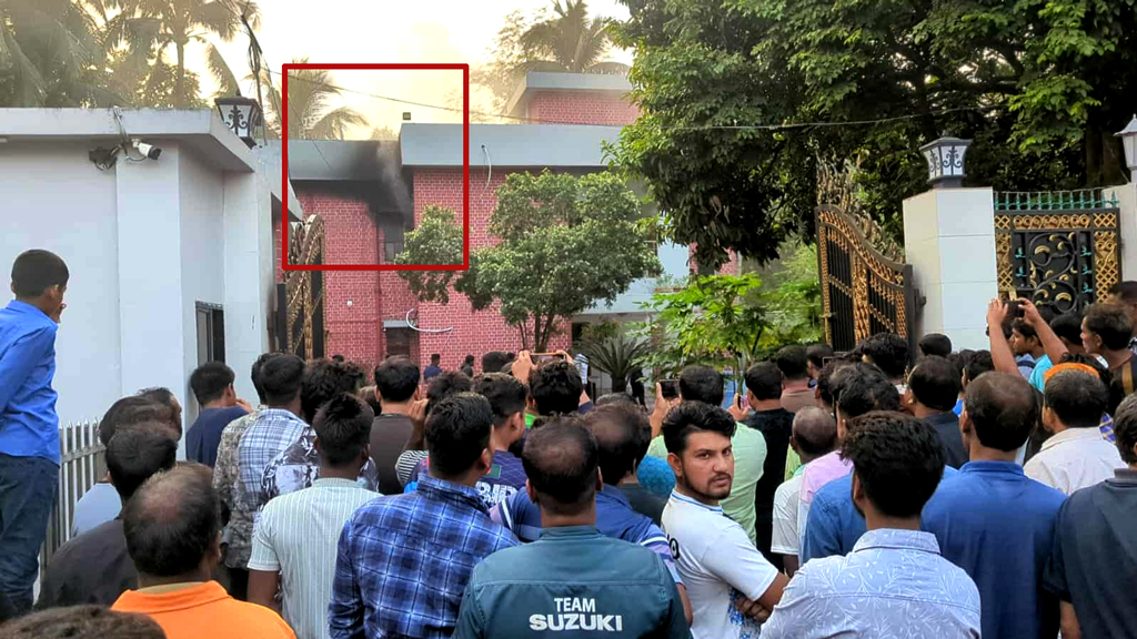 মেহেরপুরে পুলিশ সুপারের বাসভবনে অগ্নিকাণ্ড