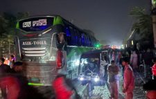 সৈয়দপুরে বাসচাপায় ভ্যানচালক নিহত