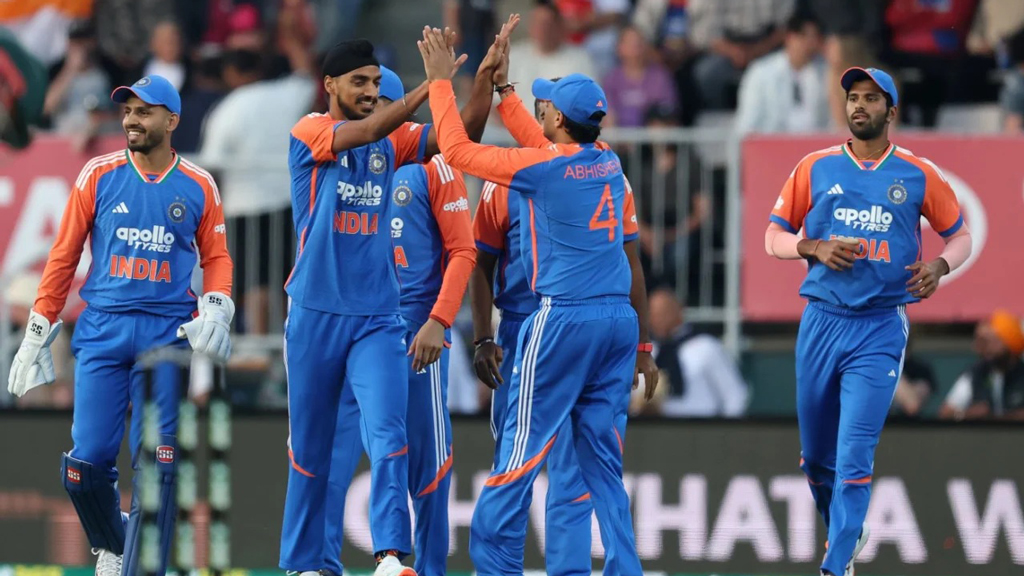 অজিদের হারিয়ে টি-টোয়েন্টিতে জয়ের দেখা পেল ভারত